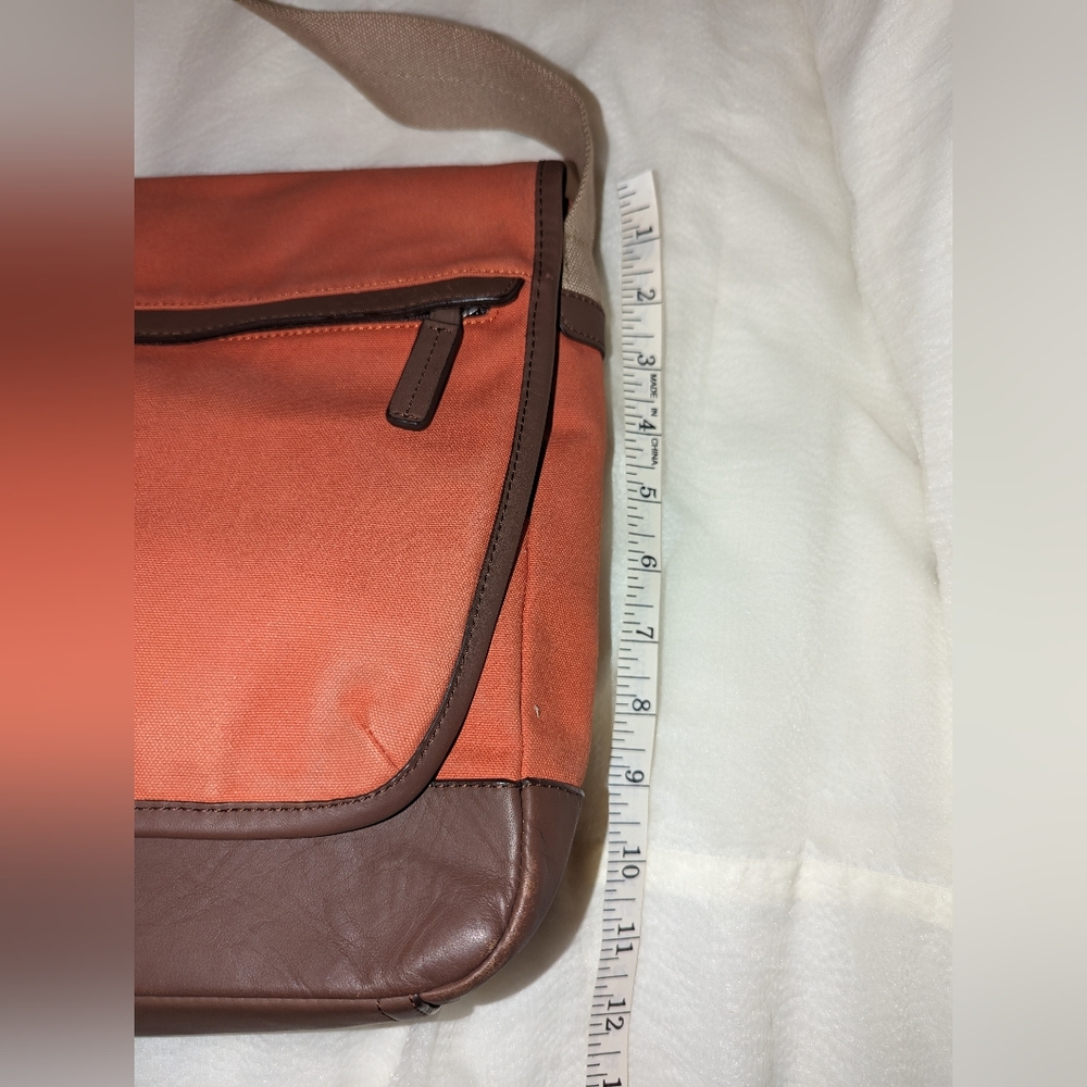 AUTHENTIC COACH MENS CAMDEN ORANGE CANVAS LARGE MESSENGER BAG #70829  GUC - Picture 5 of 16